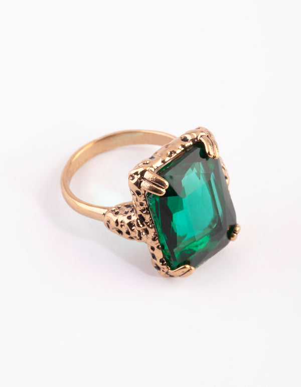 Emerald Square Cut Stone On Gold Band