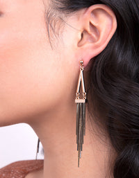 Black Gold Chain Earrings - link has visual effect only