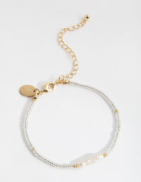 Gold Plated Freshwater Pearl & Seed Bead Bracelet - link has visual effect only