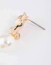 Gold Molten Plate Pearl Earrings - link has visual effect only